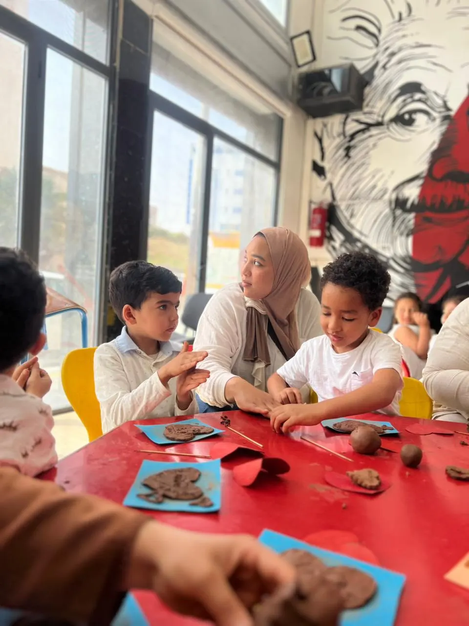 Chaque enfant crée son œuvre